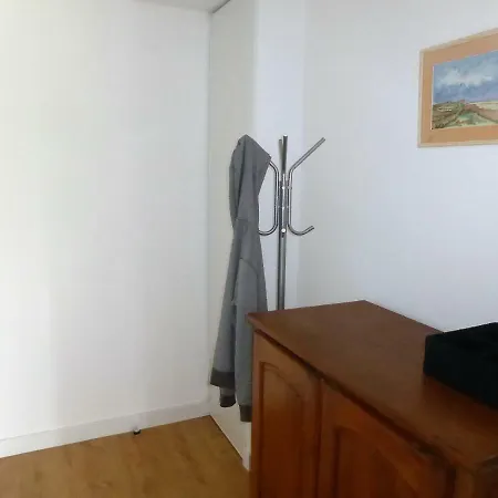 New Grand 2 Pieces Confortable Et Tres Bien Situe Appartement